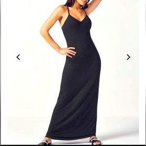 🖤NWOT Fabletics Black Maxi Dress with a Crisscross Back🖤